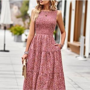 Sleeveless print elastic dress